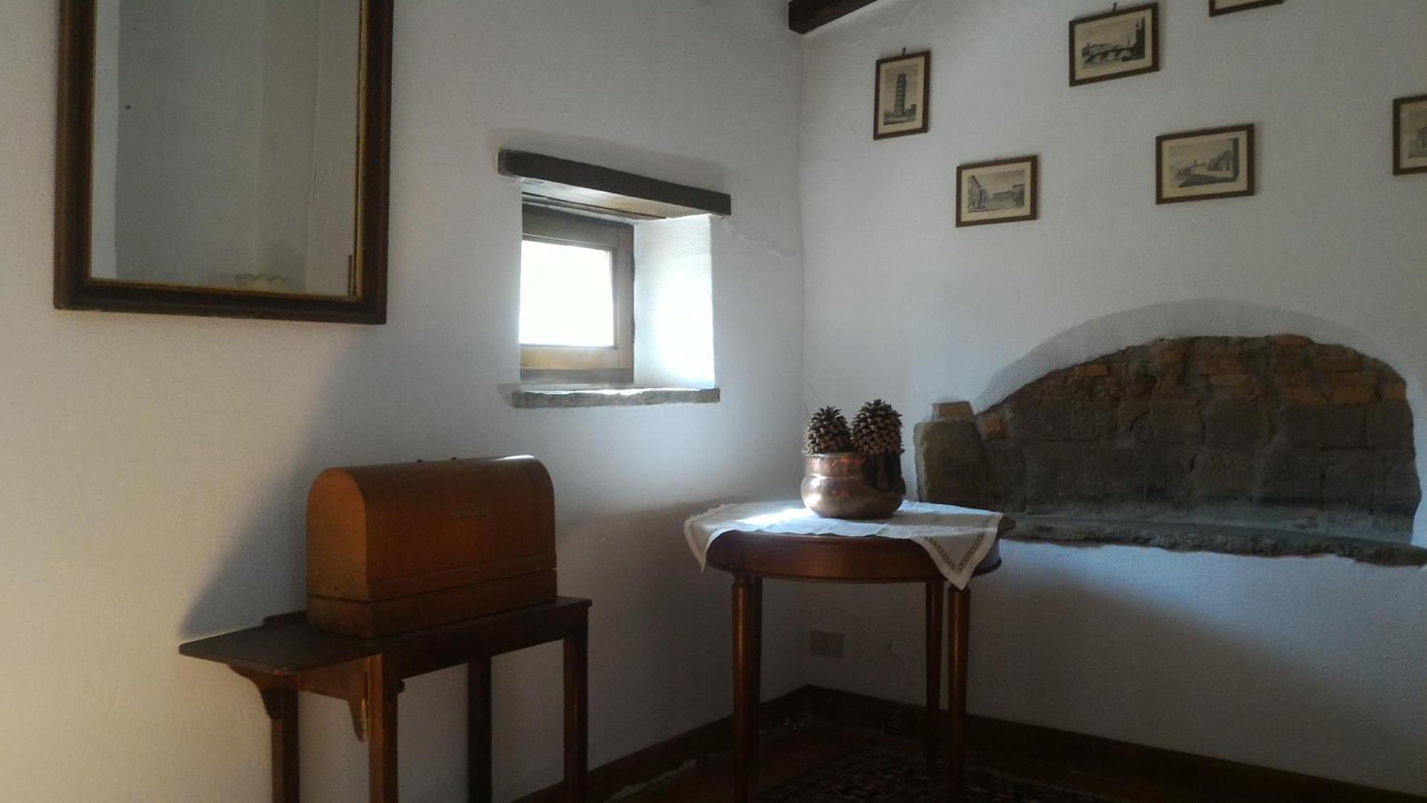 Villa La Nussa Capolona Стая снимка