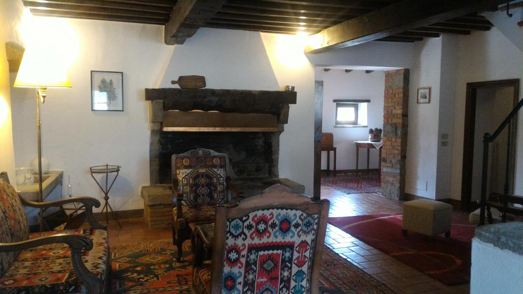 Villa La Nussa Capolona Стая снимка