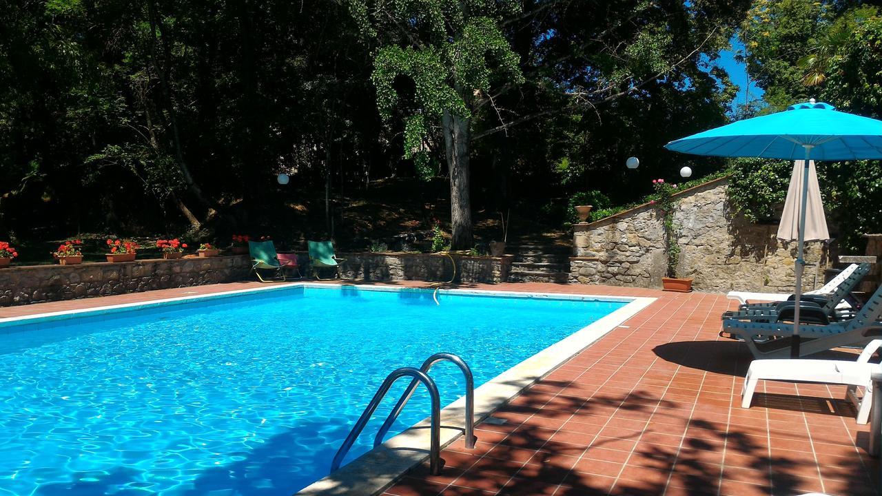 Villa La Nussa Capolona Екстериор снимка
