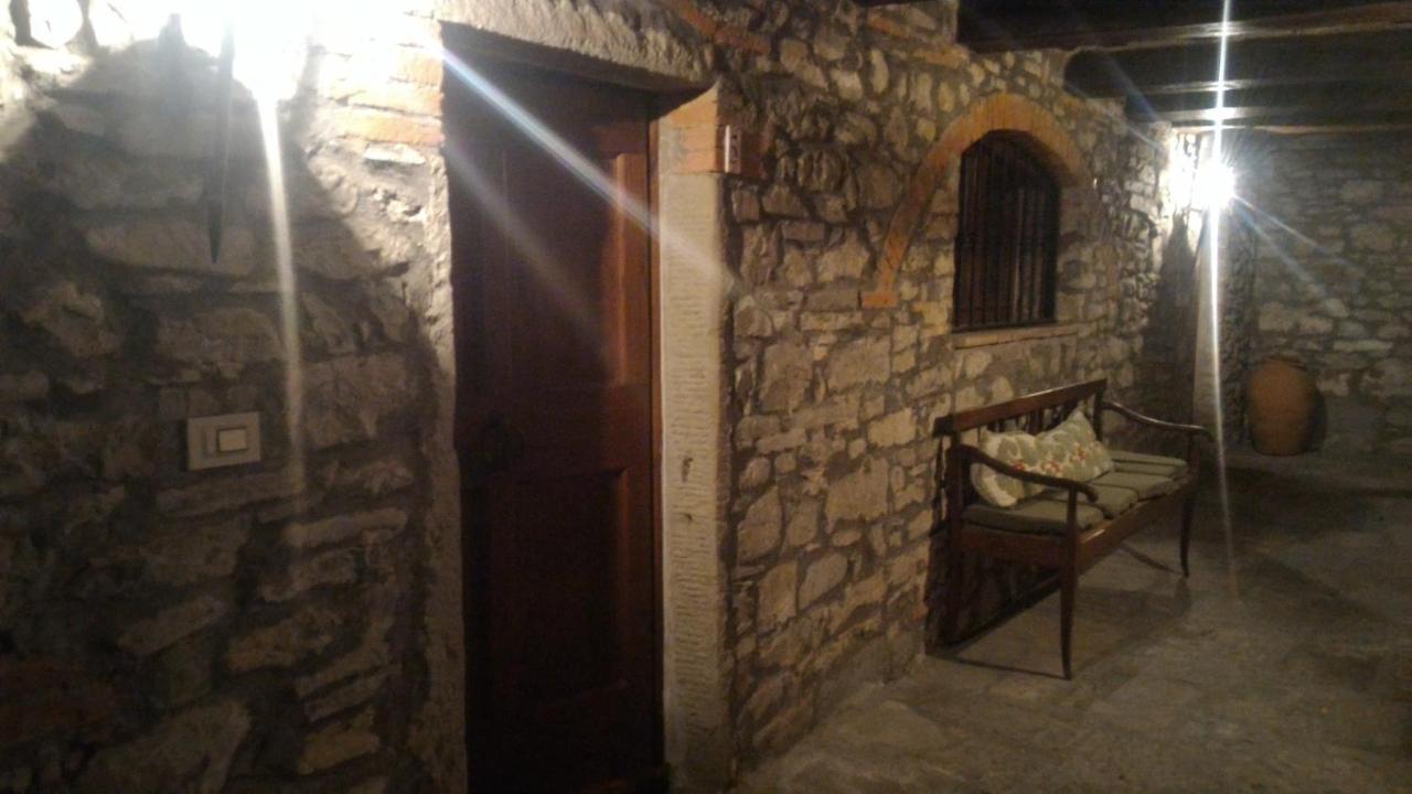 Villa La Nussa Capolona Екстериор снимка
